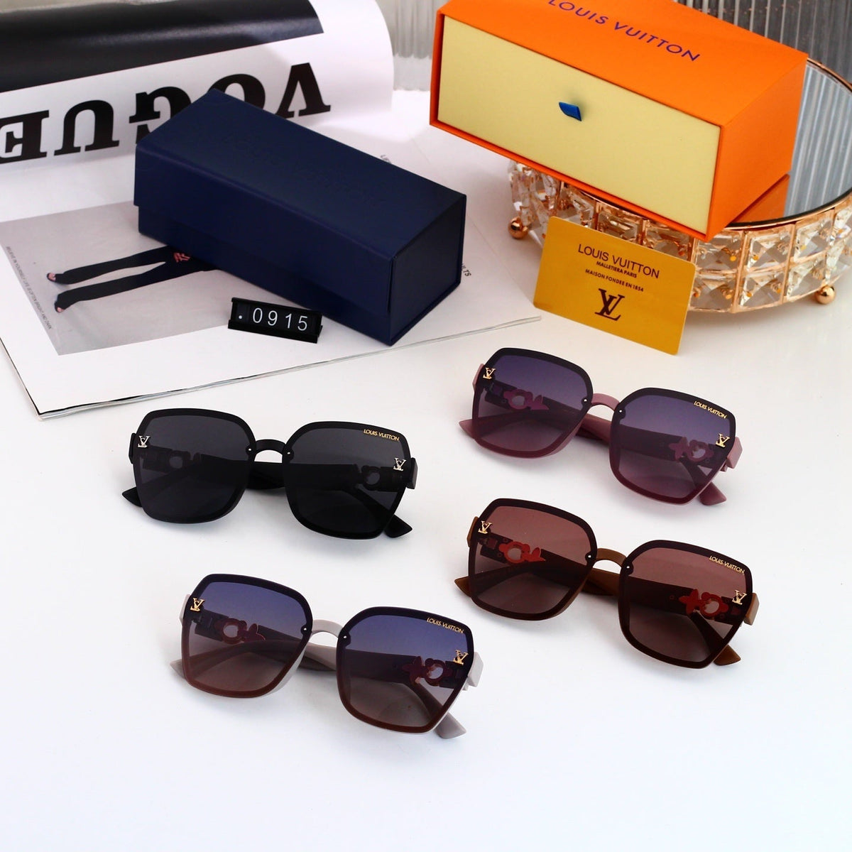 Louis vuitton Oversized Sunglasses with Diamond Flower 0915 Butterfly